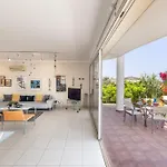 Villa Chelidonia Larnaca Seafront Meneou