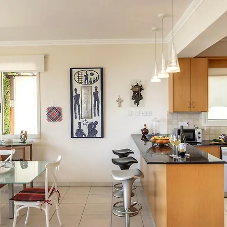 Villa Chelidonia Larnaca Seafront