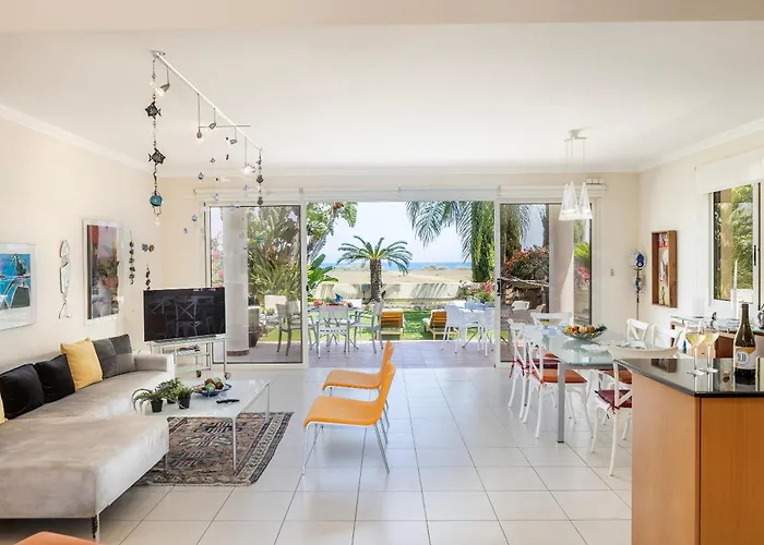 Chelidonia Larnaca Seafront