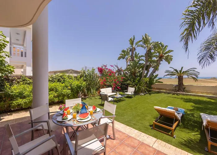 Chelidonia Larnaca Seafront Meneou